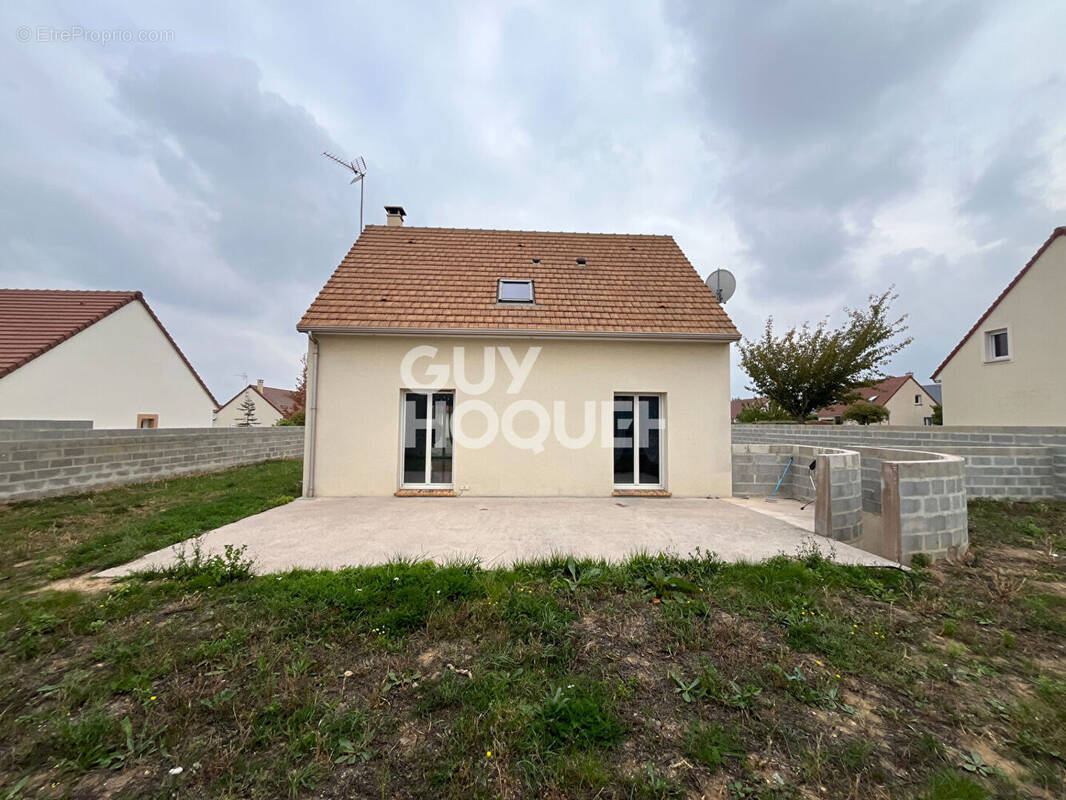 Maison à SAINT-SYLVAIN