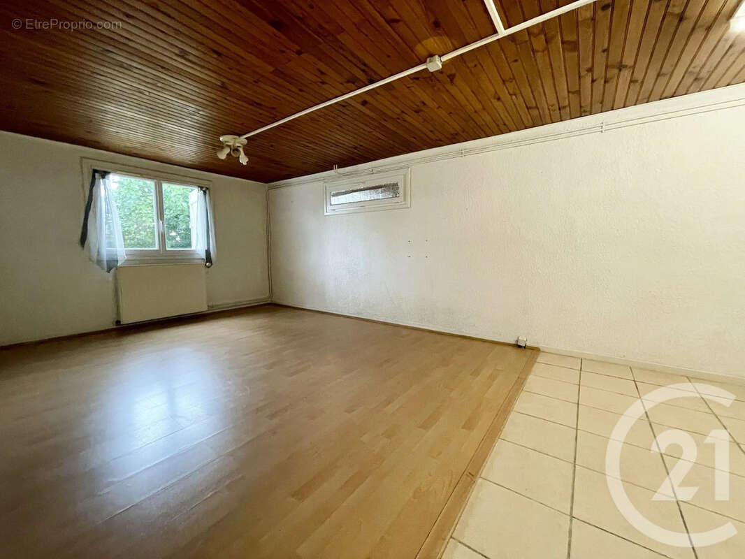 Maison 119 m² à L'isle-Jourdain  - photo 17