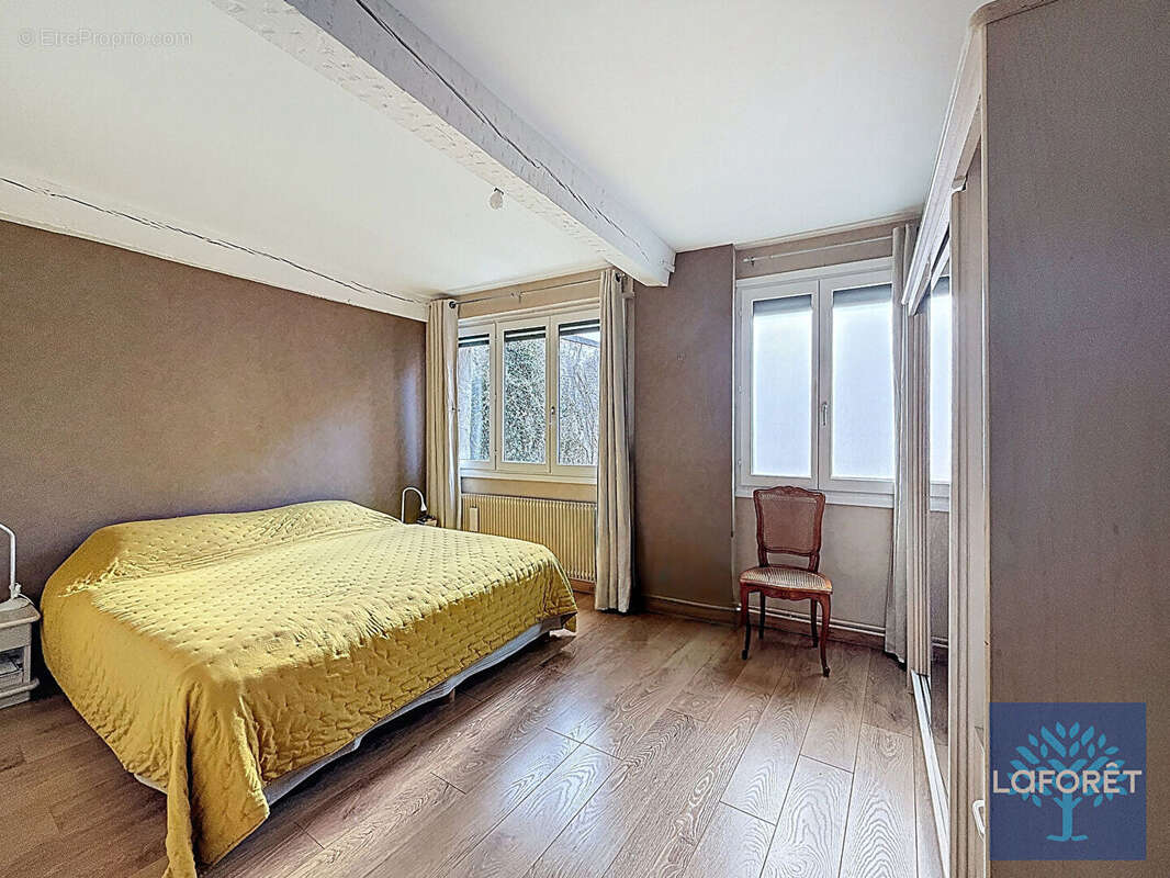 Maison bourgeoise en hypercentre Valenciennes - photo 12