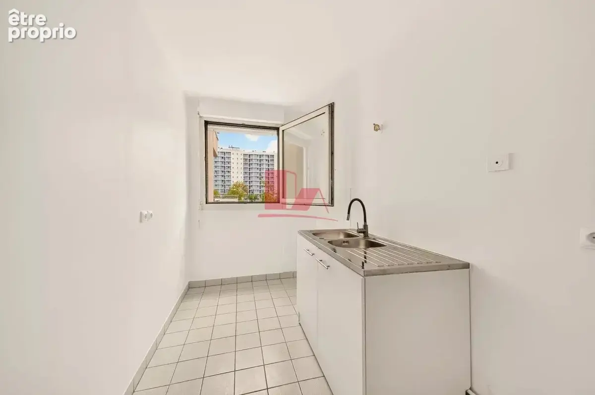 Vanves gare - appartement 3 pieces de 64 m²- balcon - parking - photo 5