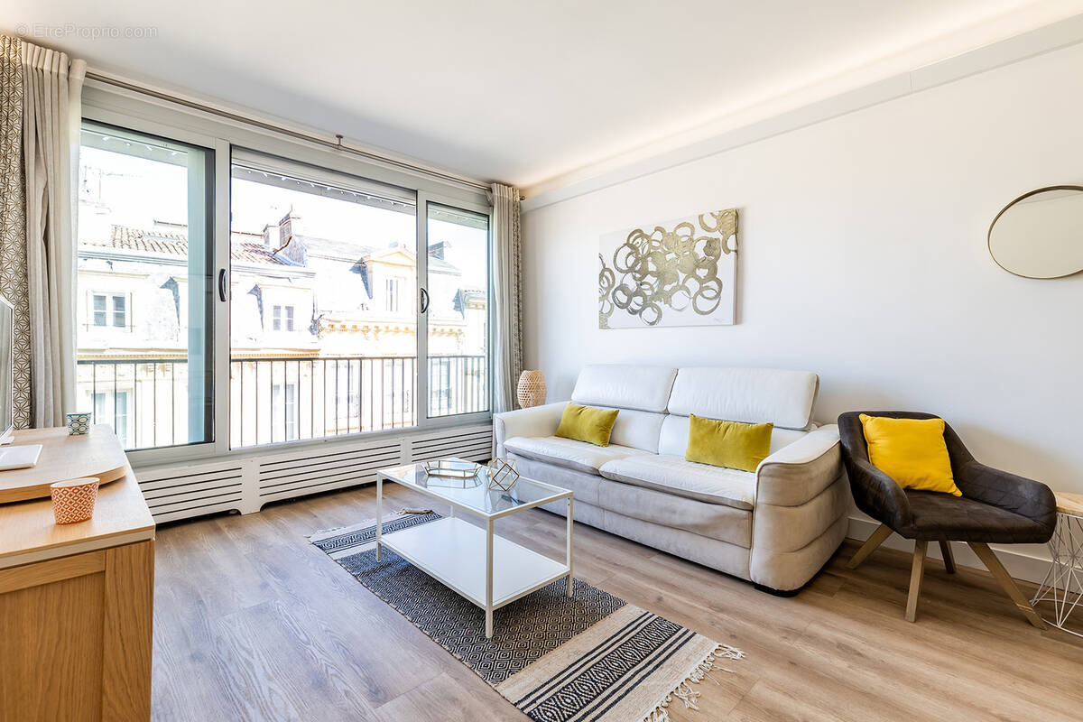 Appartement à BORDEAUX