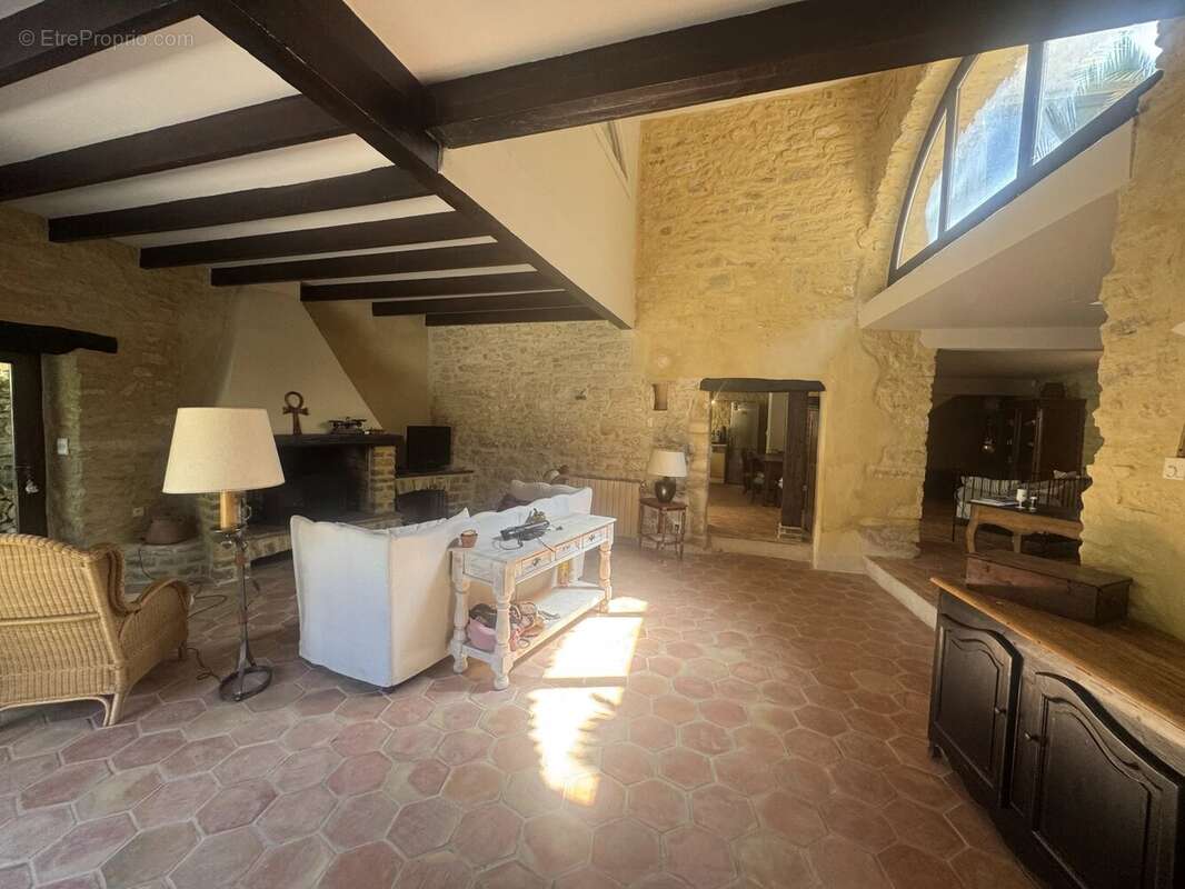 Maison à CASTELNAU-VALENCE