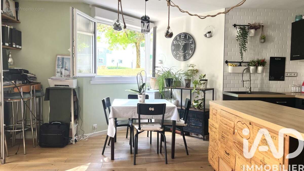 Photo 2 - Appartement à MONTIGNY-LE-BRETONNEUX