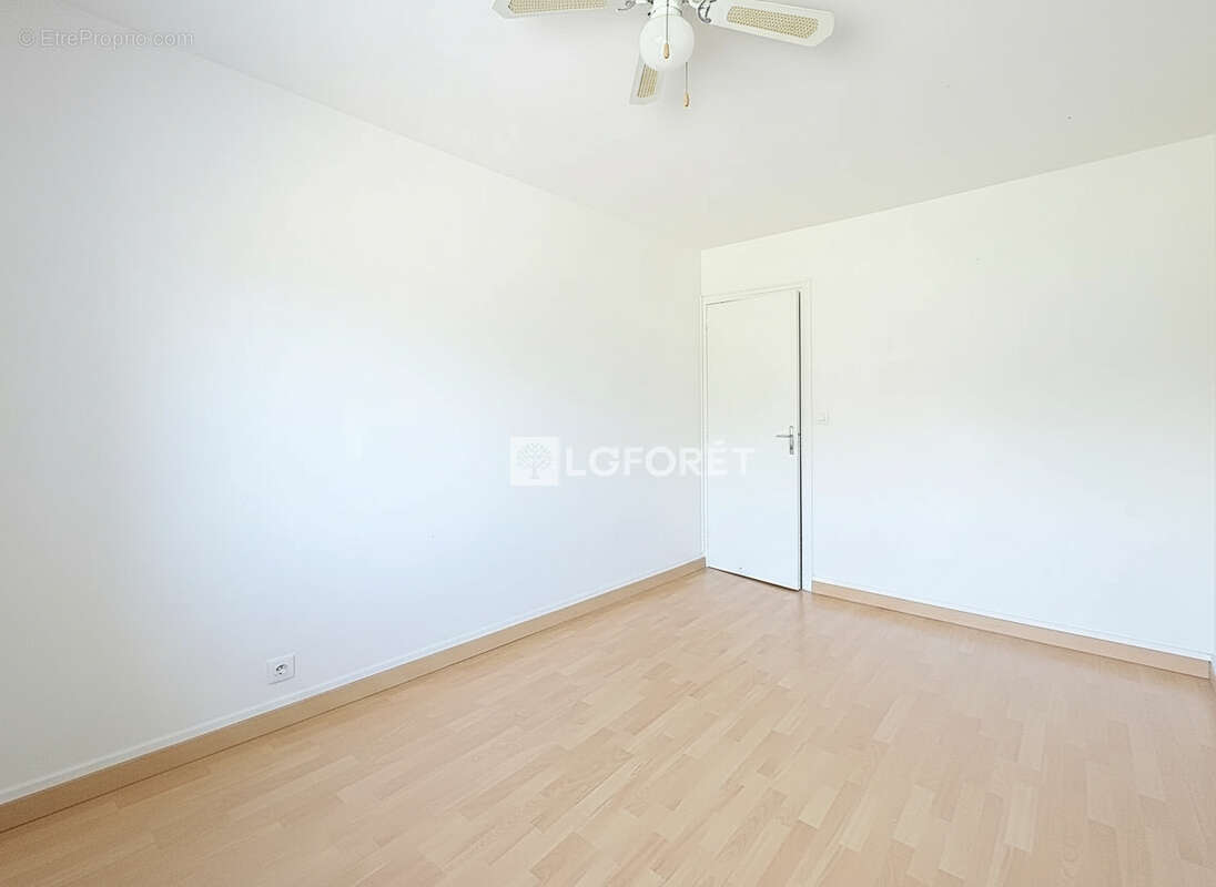 Proche plage et quartier Bénédictine Maison avec 3 chambres et 2 stationnements privés - photo 4