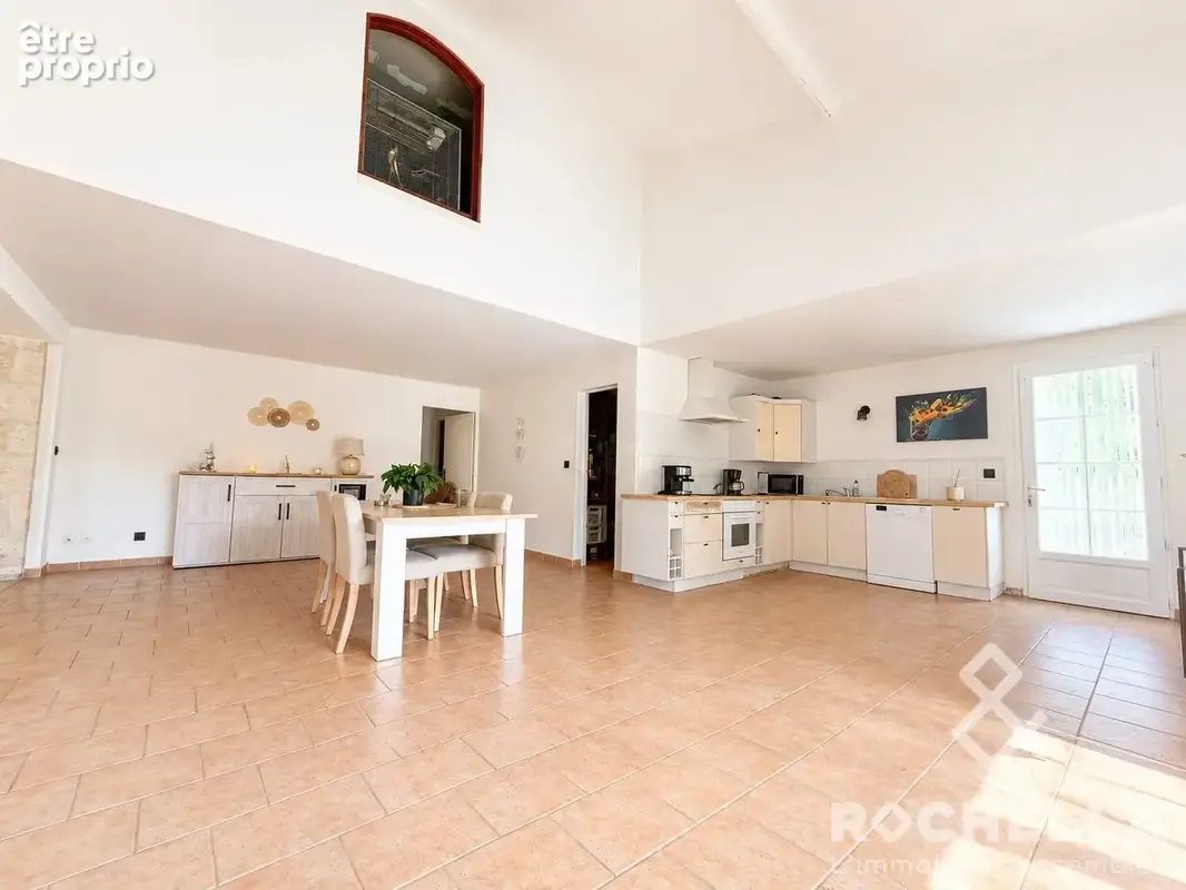 Maison 5 pièces 177 m² à vendre à Saint-Martial (17330) - photo 3