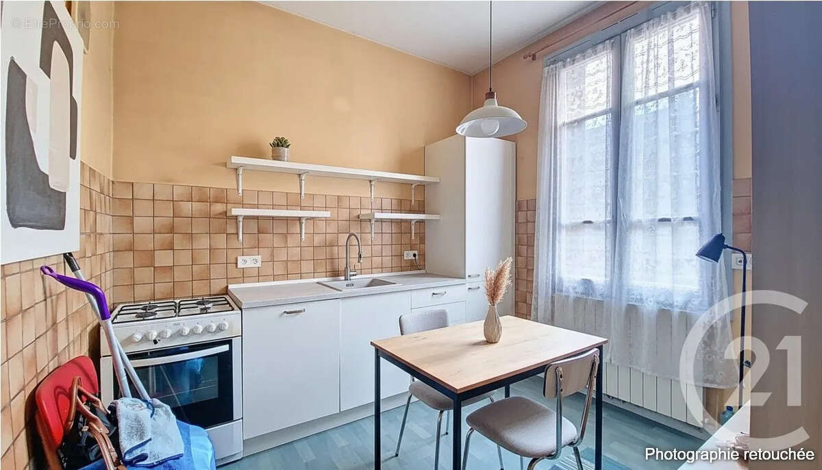 Maison à SAINT-CYR-SUR-LE-RHONE