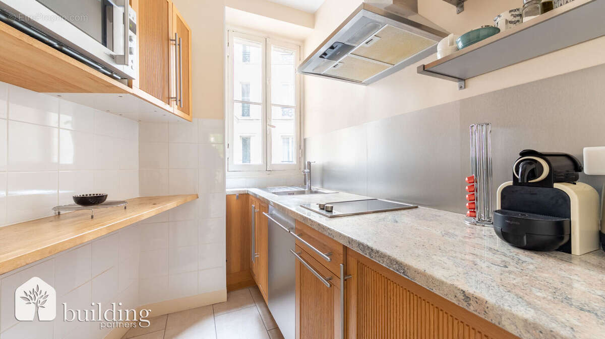 Appartement à PARIS-17E