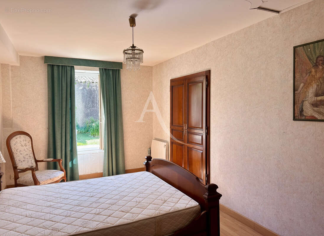 Maison à CHAILLE-LES-MARAIS