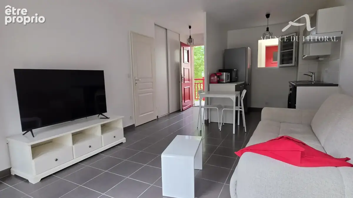ARES, appartement T2 côté bassin - photo 2