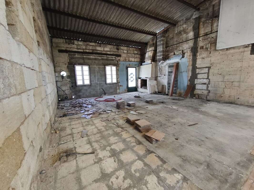 Appartement à LES BILLAUX