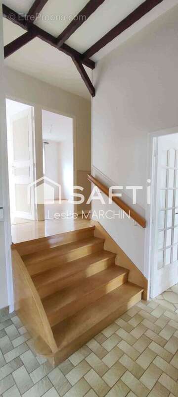 Photo 8 - Maison à VENEUX-LES-SABLONS