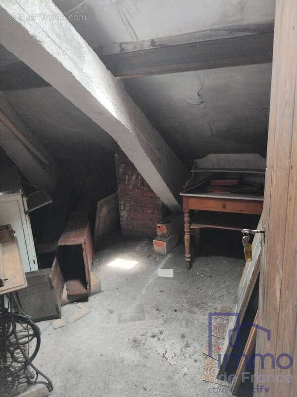 Appartement à SAINT-ETIENNE