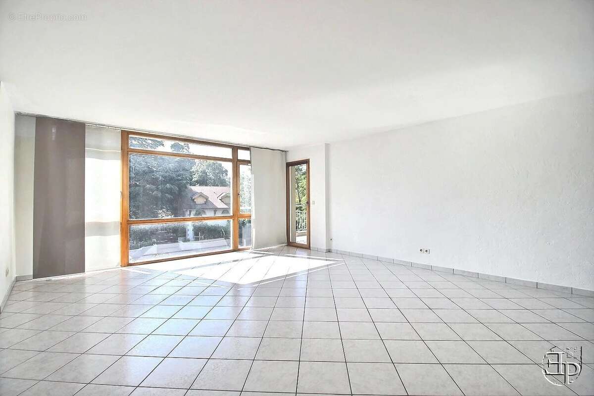 Appartement à SAINT-JULIEN-EN-GENEVOIS