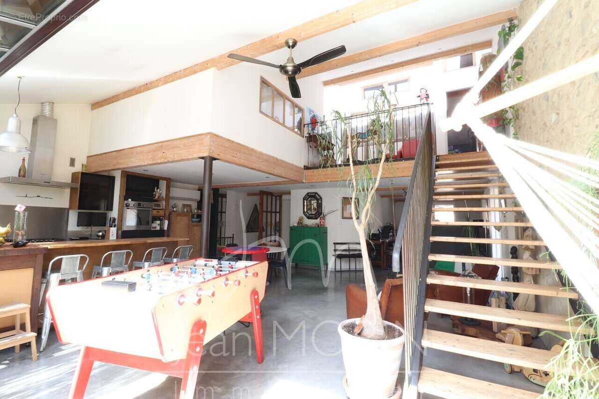 Maison à LIVRON-SUR-DROME