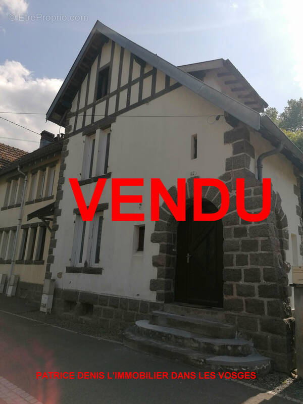 Maison à SENONES