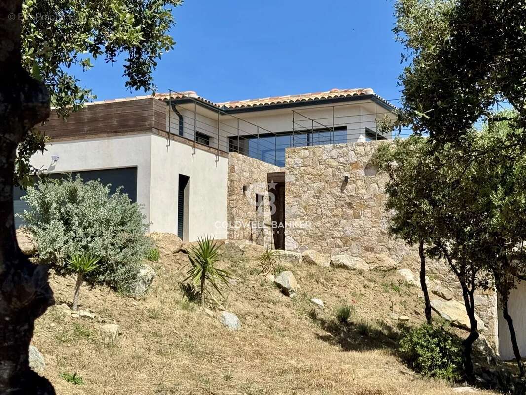 Maison à L&#039;ILE-ROUSSE