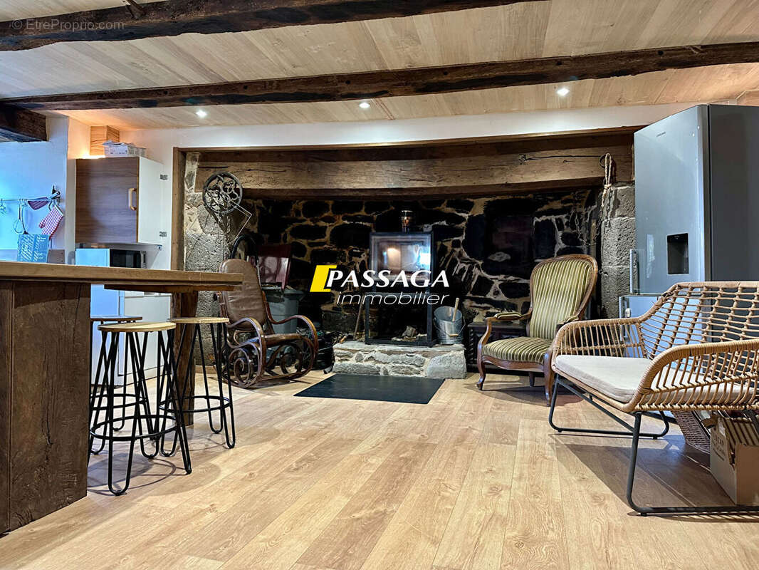 Maison à PRADES-D'AUBRAC