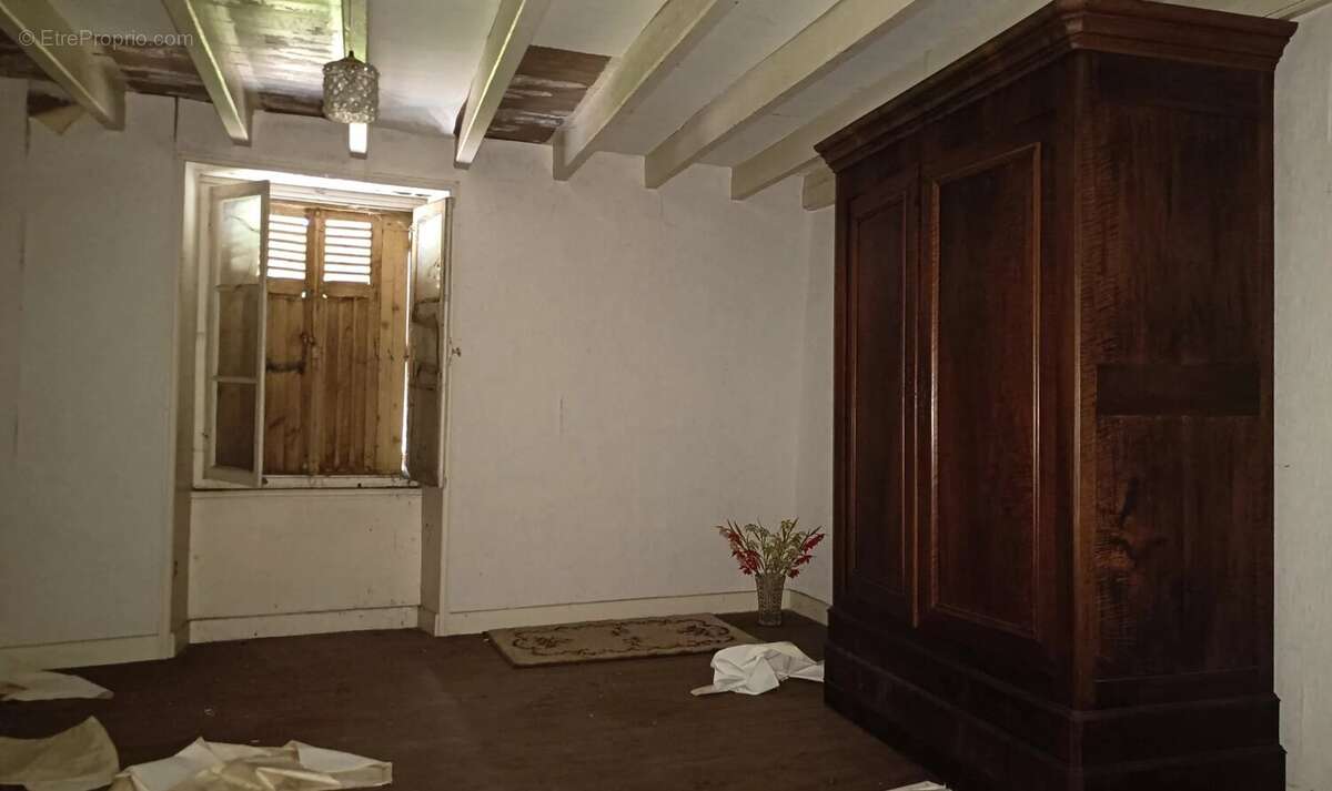 Maison à LATILLE