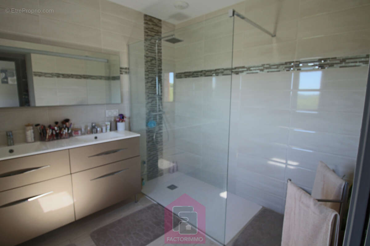 À VENDRE   Belle maison contemporaine de 140 m2 habitables avec vue   15 min de Cahors - photo 14