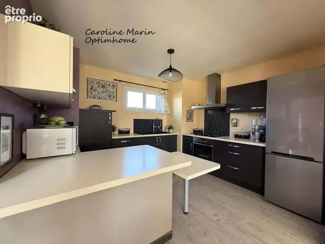 Maison familiale de 170 m² au cœur de Beuzeville – Beaux volumes, vie de plain-pied et jardin sans vis-à-vis - photo 9
