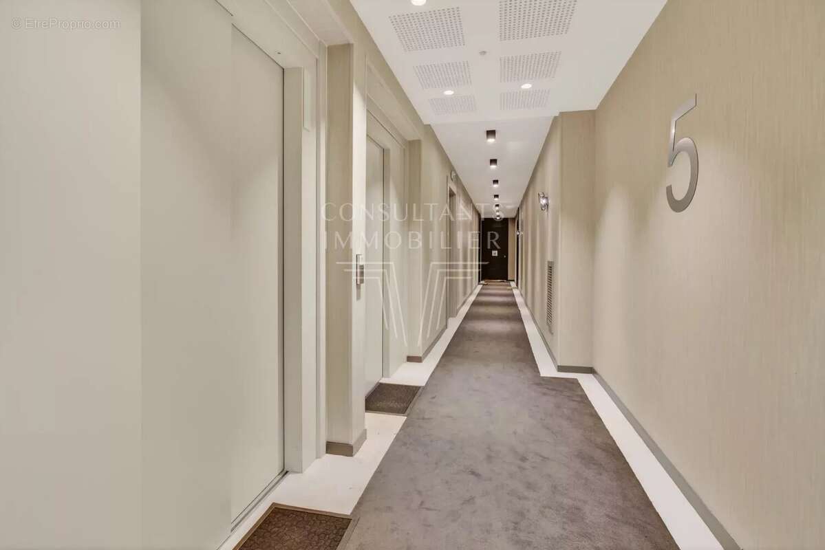 Appartement à LEVALLOIS-PERRET