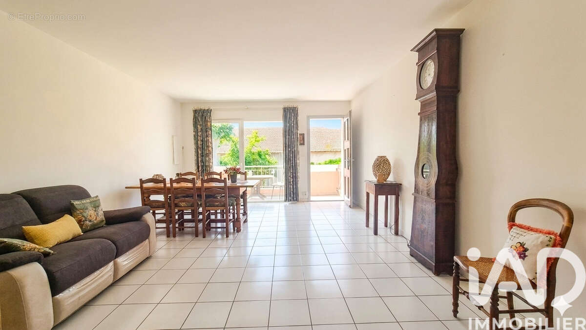 Appartement 55 m² à L'isle-Sur-La-Sorgue  - photo 3