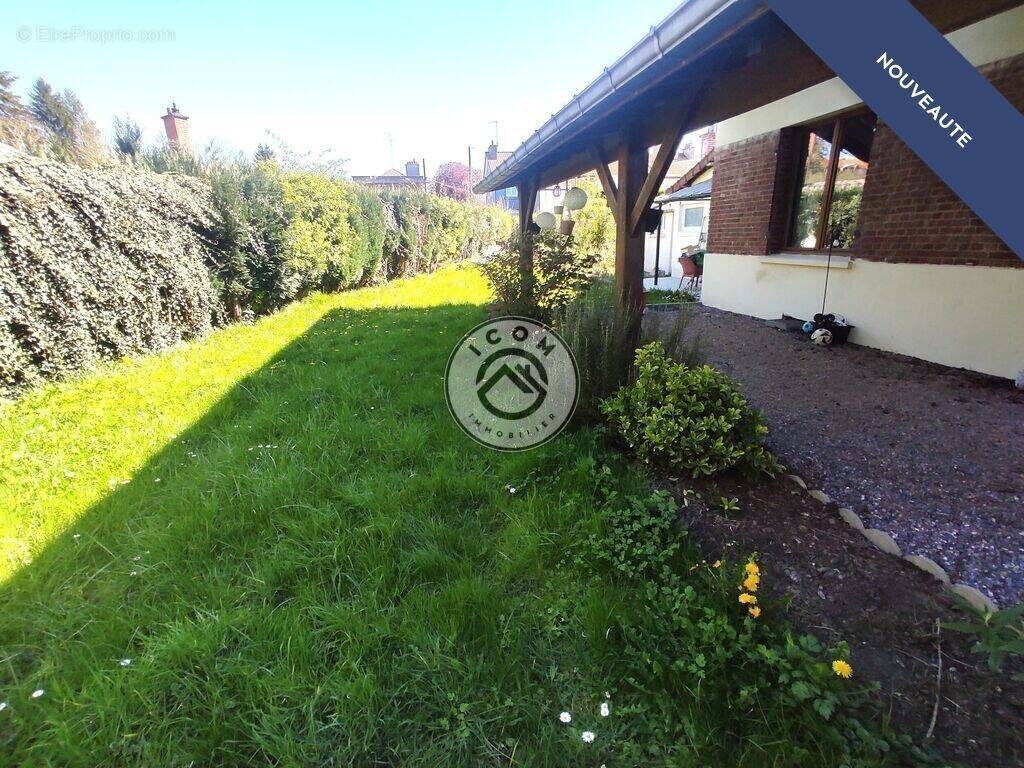 Maison à AULNOYE-AYMERIES