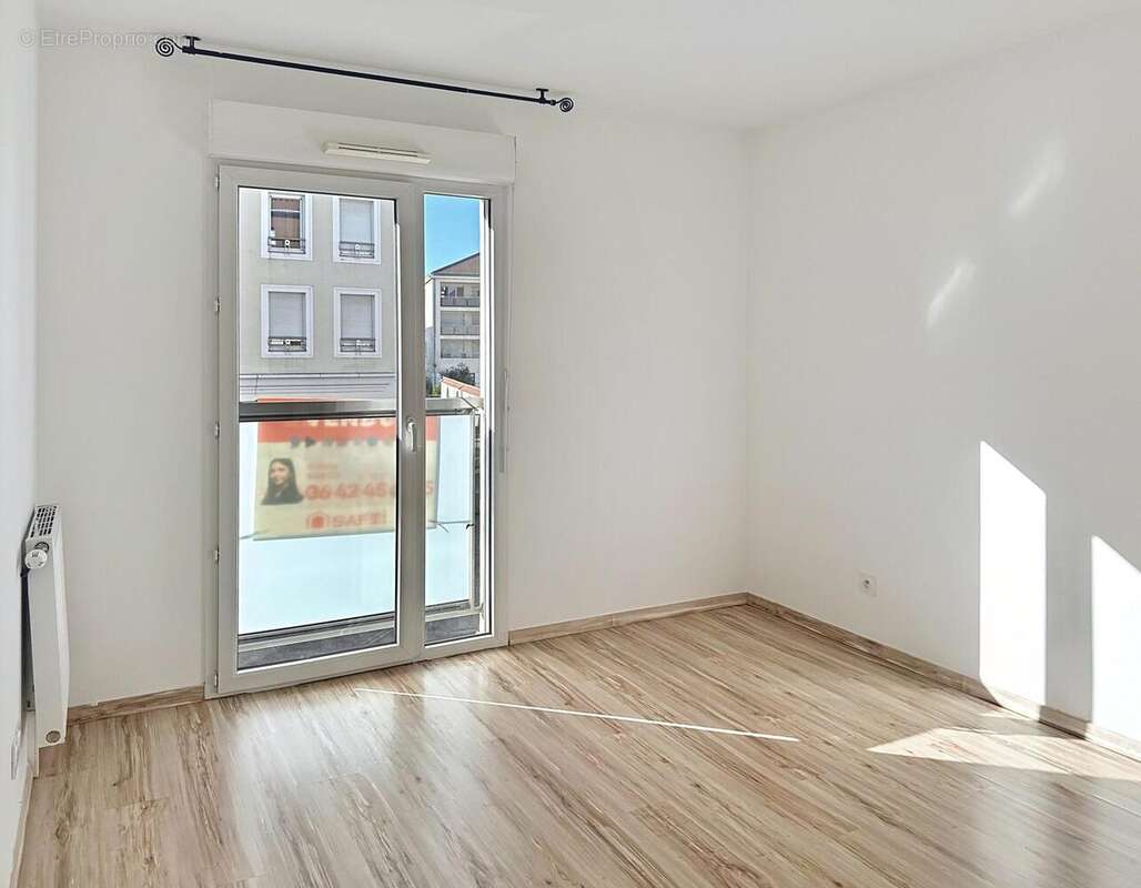 Photo 9 - Appartement à MEYZIEU