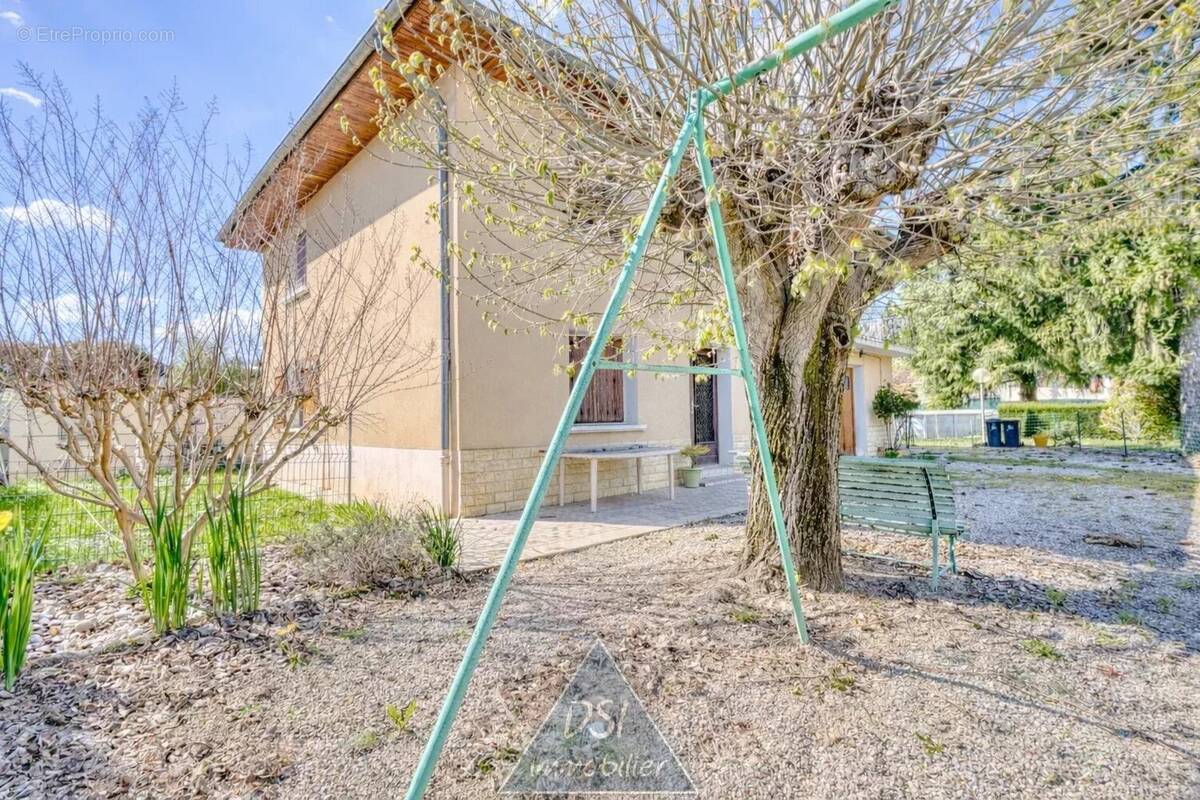 Appartement à BEYNOST