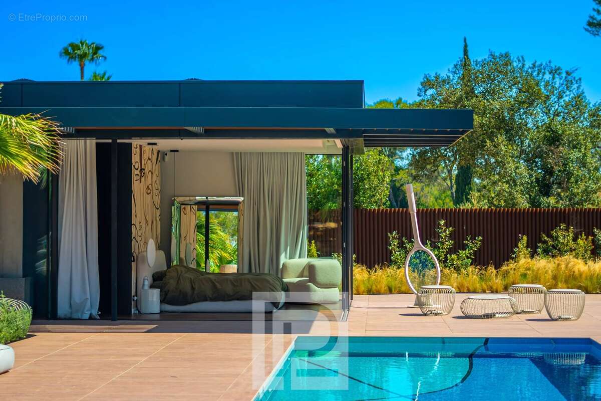 Propriété contemporaine d’exception au cœur d’un domaine privé - photo 9