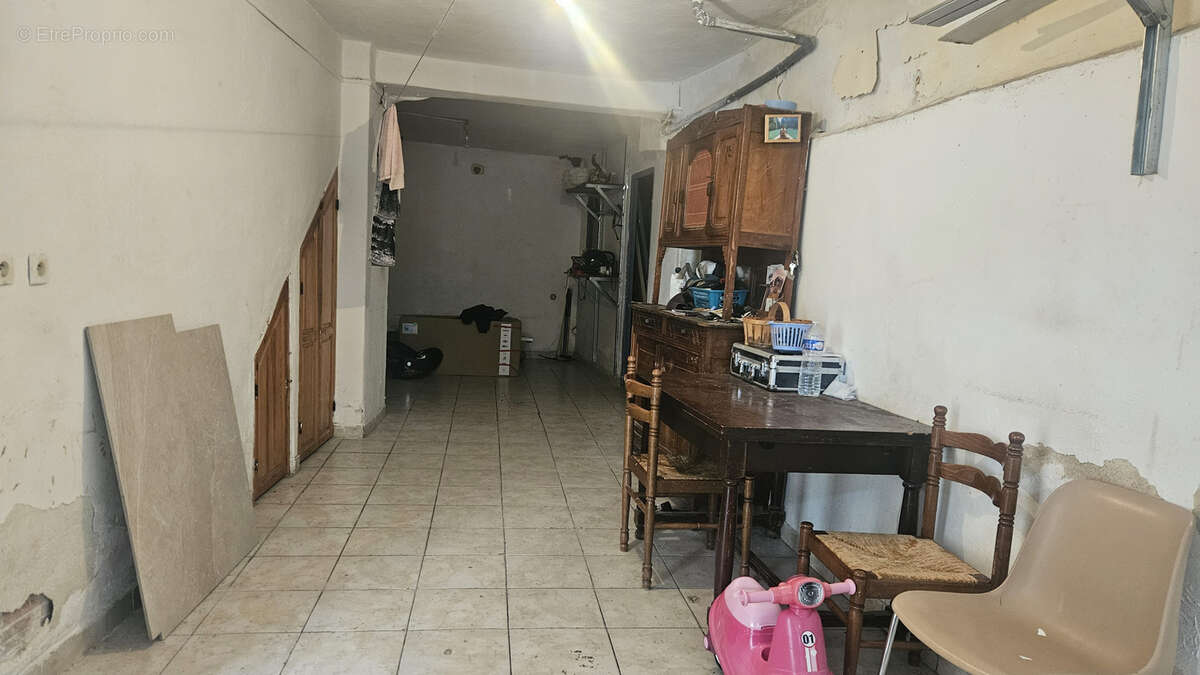 Parking à MORMOIRON