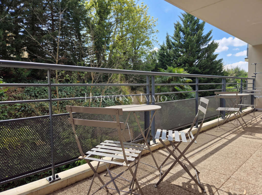 Appartement à FONTAINES-SUR-SAONE