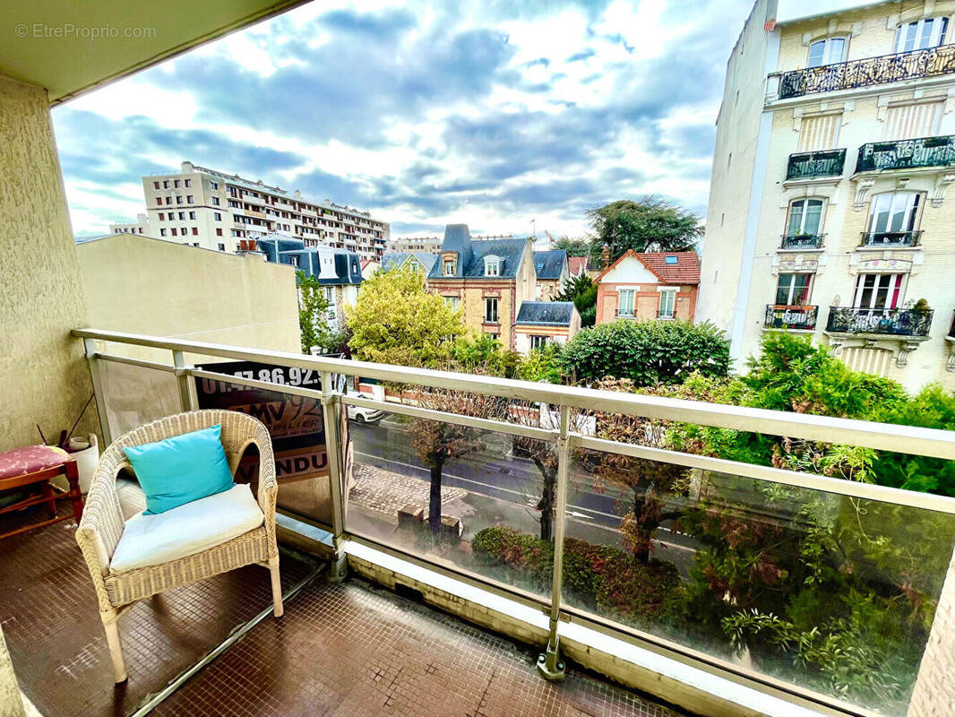 Appartement à BOIS-COLOMBES