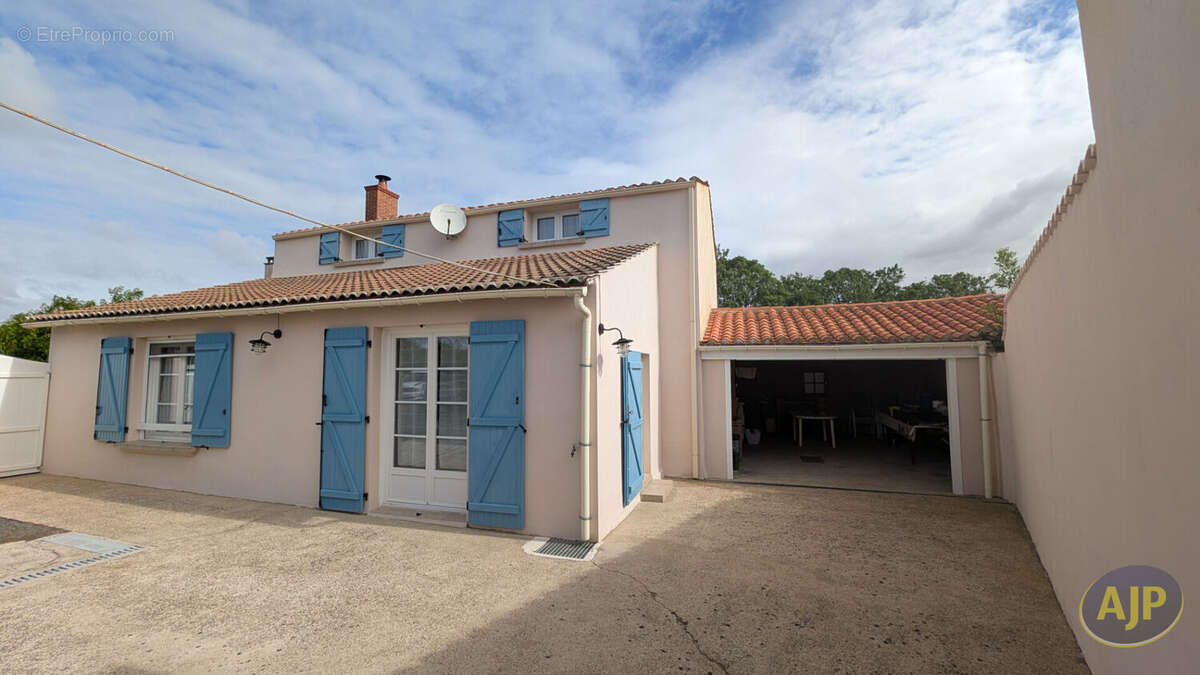 Maison à GRUES