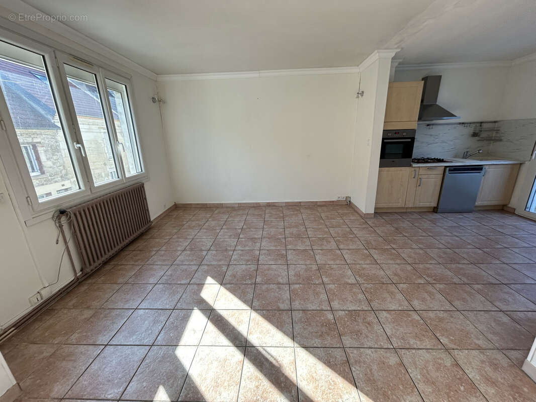 Maison à PONT-SAINTE-MAXENCE