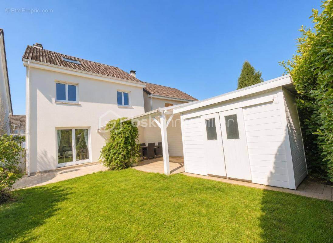 Maison à VILLEPREUX