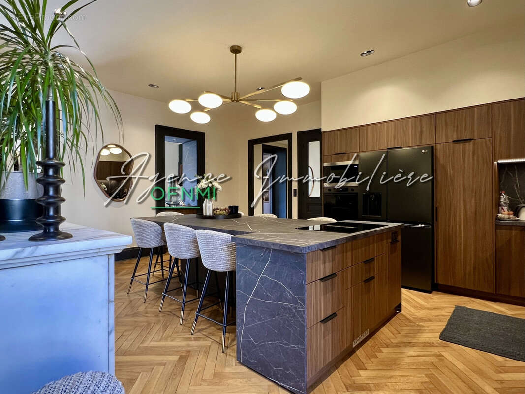 Appartement à SAINT-ETIENNE