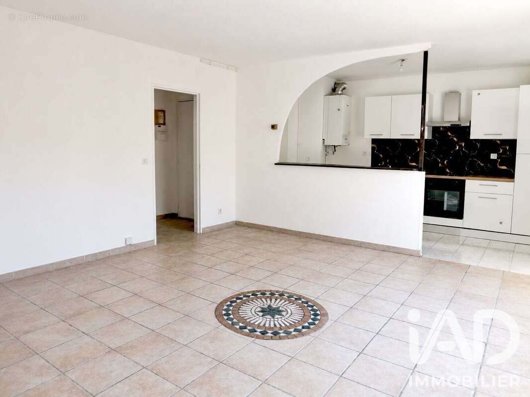 Appartement 64 m² à Toulon  - photo 2
