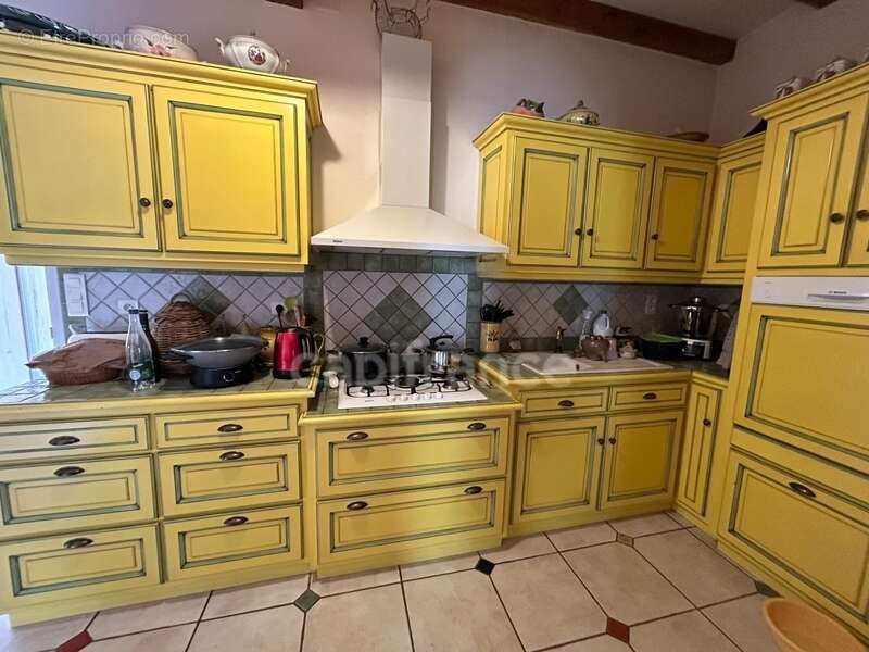 Dpt Dordogne (24), à vendre COULAURES maison P11 de 390 m² - Terrain de 4 828,00 m² - Plain pied - photo 7