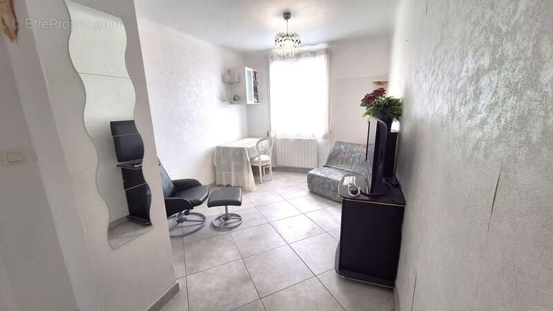 Appartement à MARSEILLE-4E