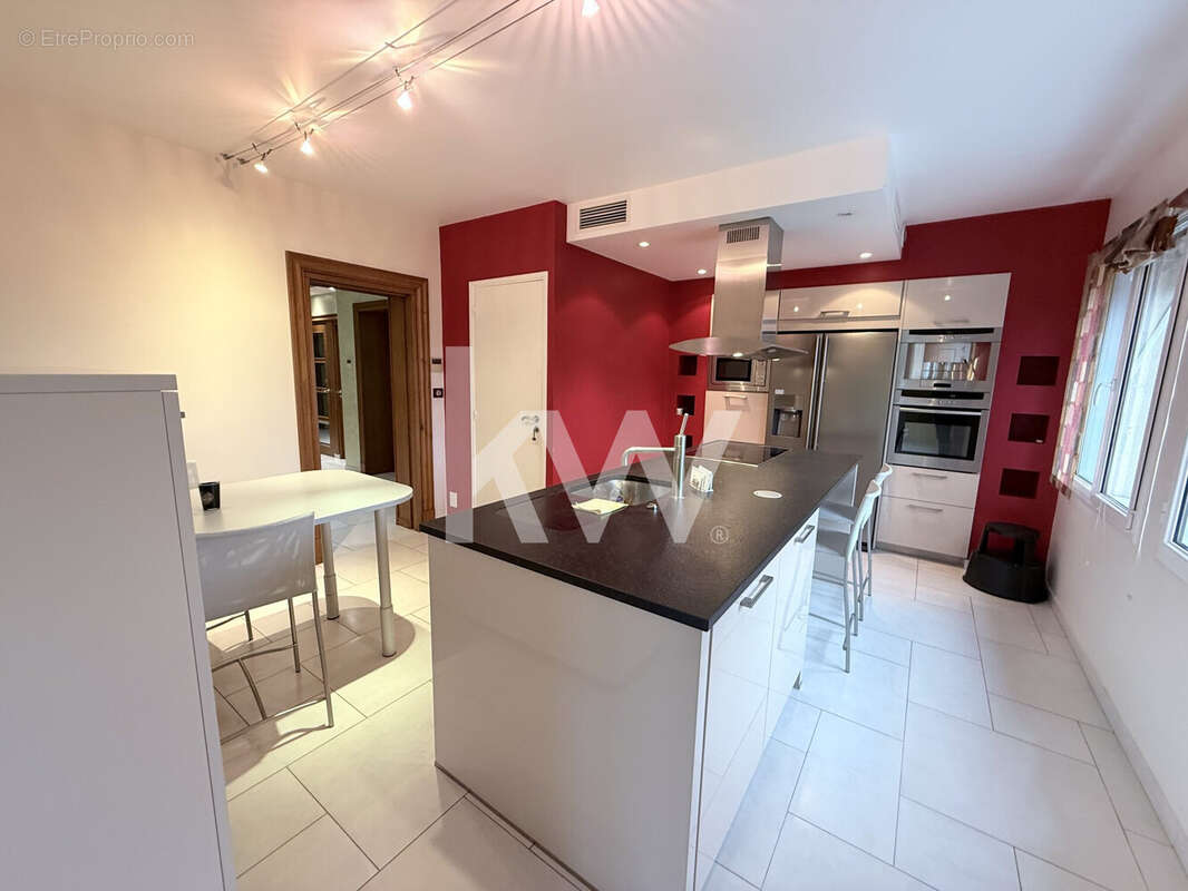 Maison 304 m² à Tour-En-Sologne  - photo 9