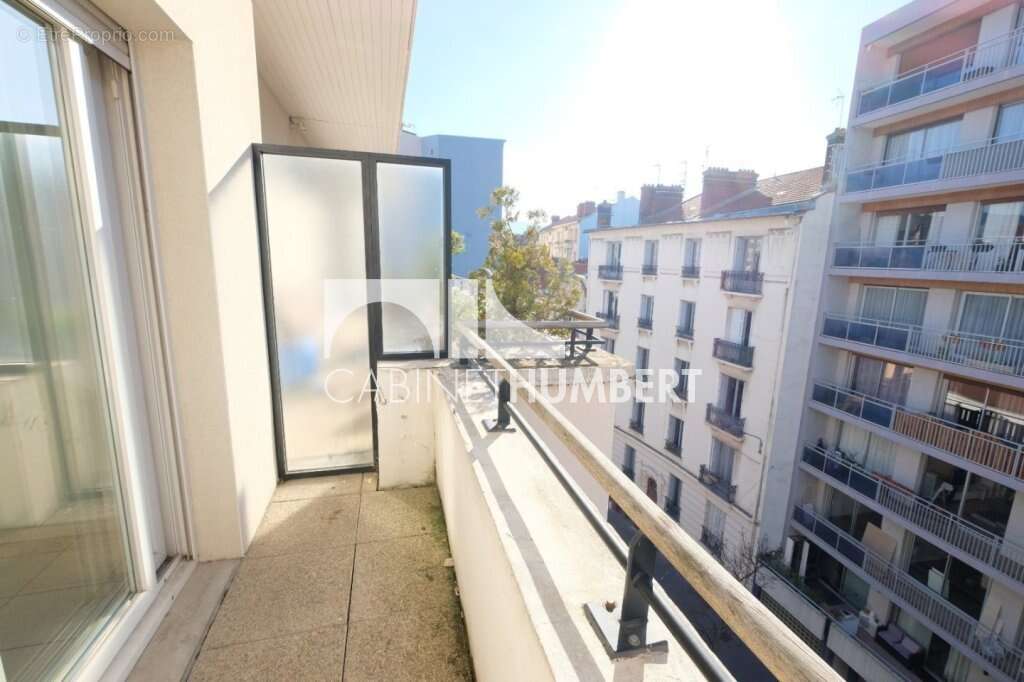 Appartement à SAINT-ETIENNE
