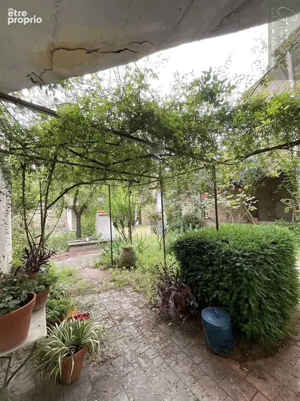 Photo Maison à Milhaud au prix de 160 000€