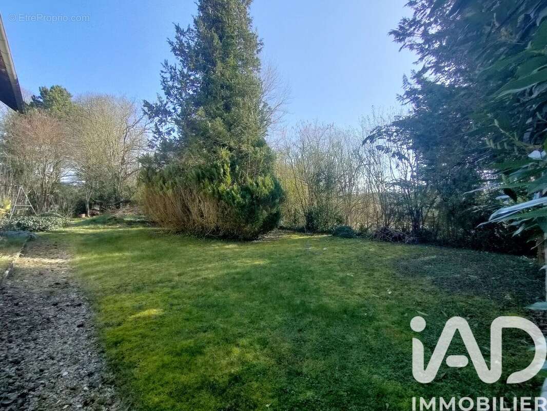 Maison 80 m² à Courgenay  - photo 4