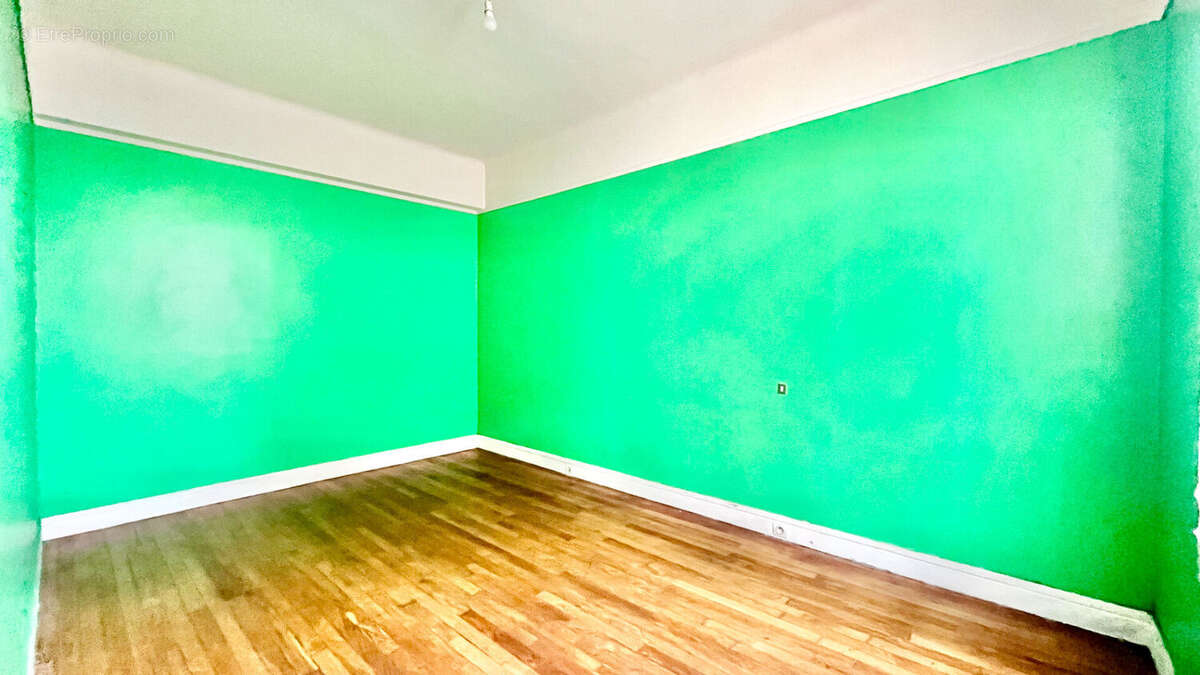 Appartement à PARIS-19E