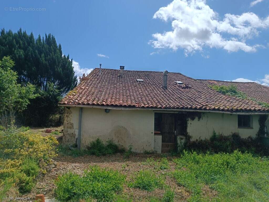 Beau Projet de Rénovation dans un Beau Hameau de Nanteuil-en-Vallée - photo 11