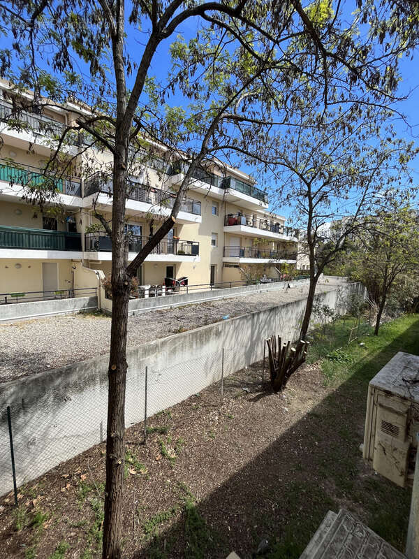 Commerce à MARSEILLE-13E