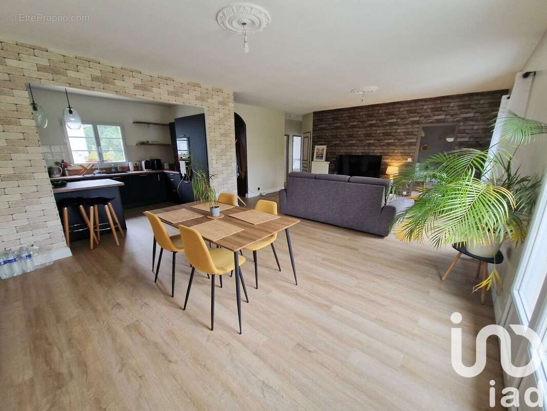 Photo 4 - Maison à BOULAY-LES-BARRES