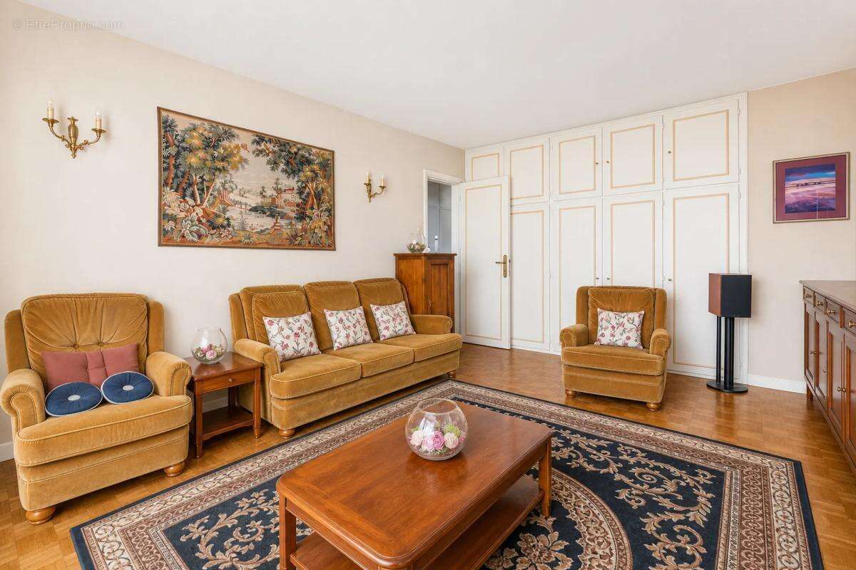 Appartement à CHATILLON