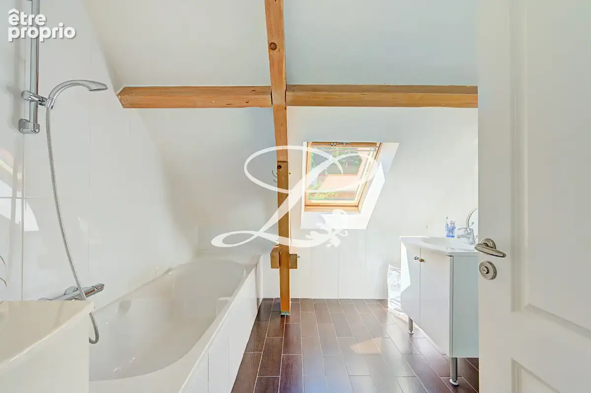 Maison contemporaine de 1980 avec extension d'un étage en 2008 - photo 12